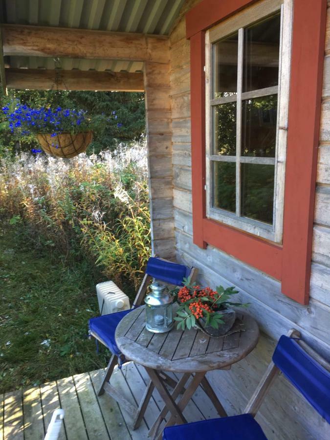 Cabin On Husky Farm Stromsund Exterior photo